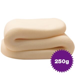 250 gram ivoorkleurige rolfondant van het merk Lumea