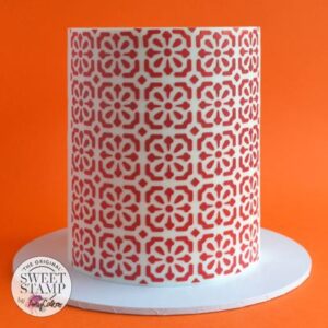 voorbeeldtaart met sweetstamp stencil Alia