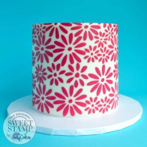 voorbeeld taart met sweetstamp stencil Daisy Doo